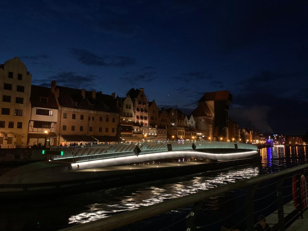 Baltic Riviera - Luxurious With Patio And River View * Gdańsk